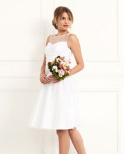 What Accessories to Wear to a Wedding