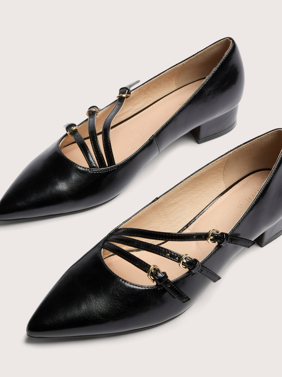 Josephine Buckle Flat