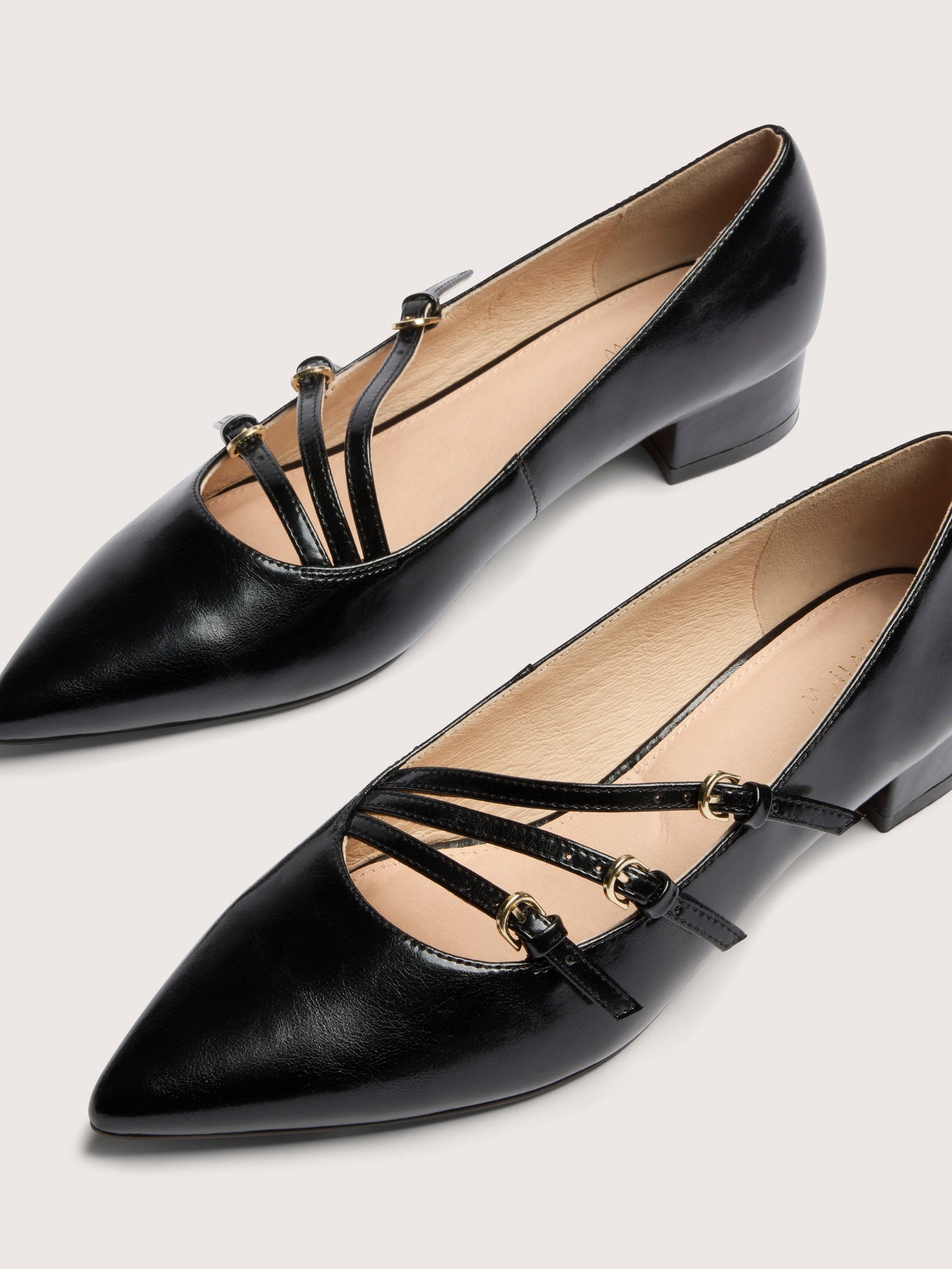 Josephine Buckle Flat
