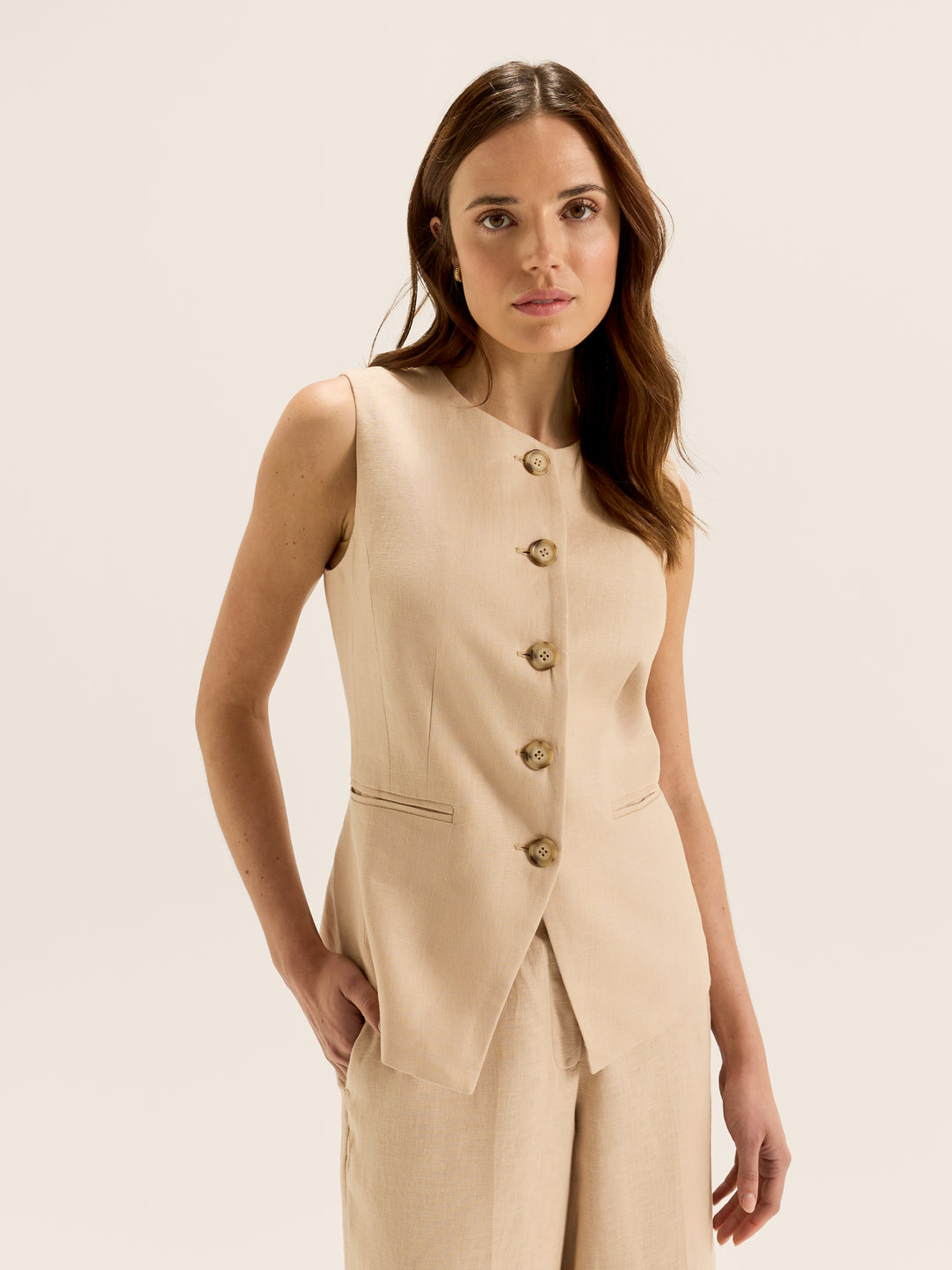 Anya Vest