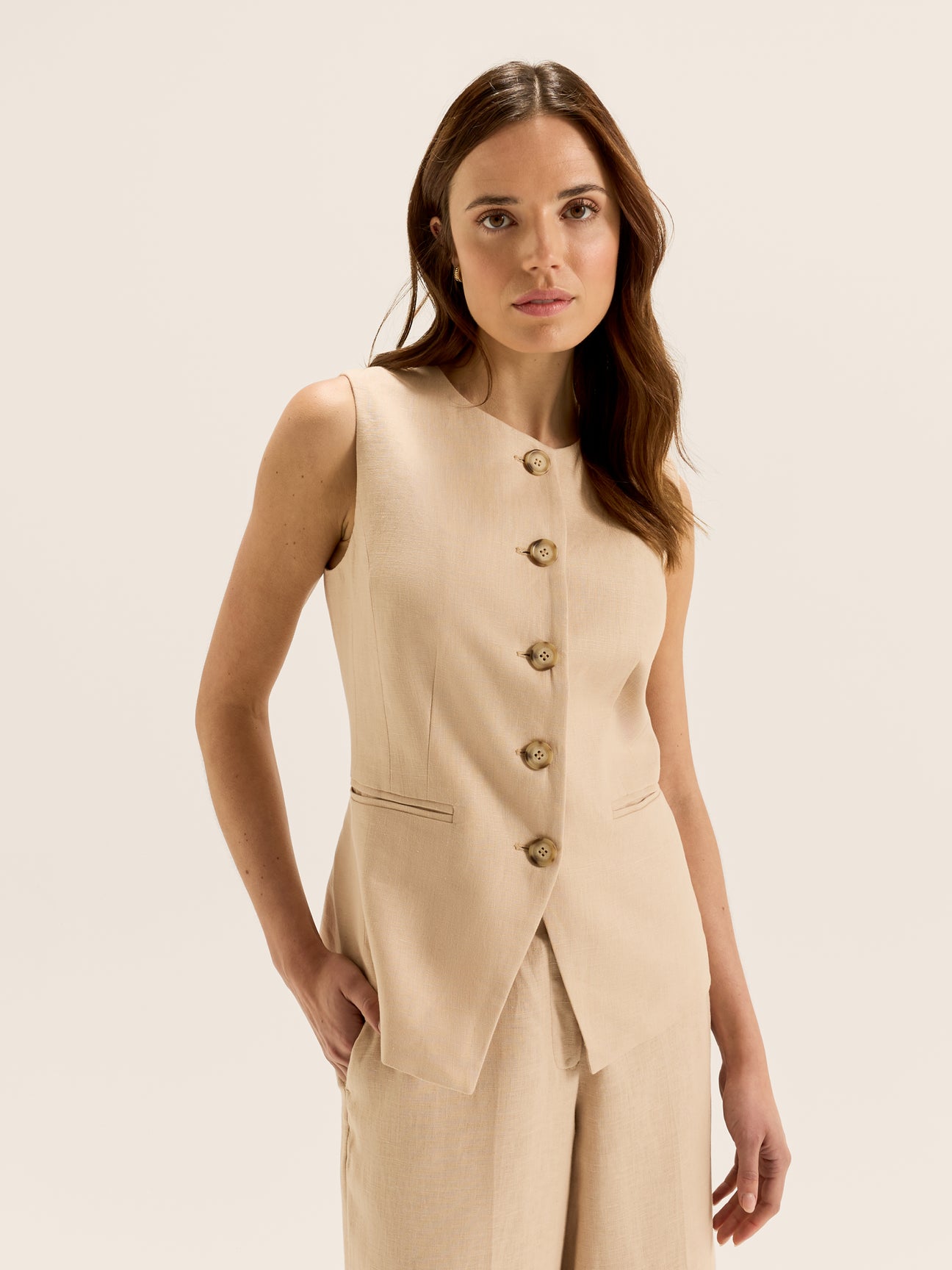 Anya Vest