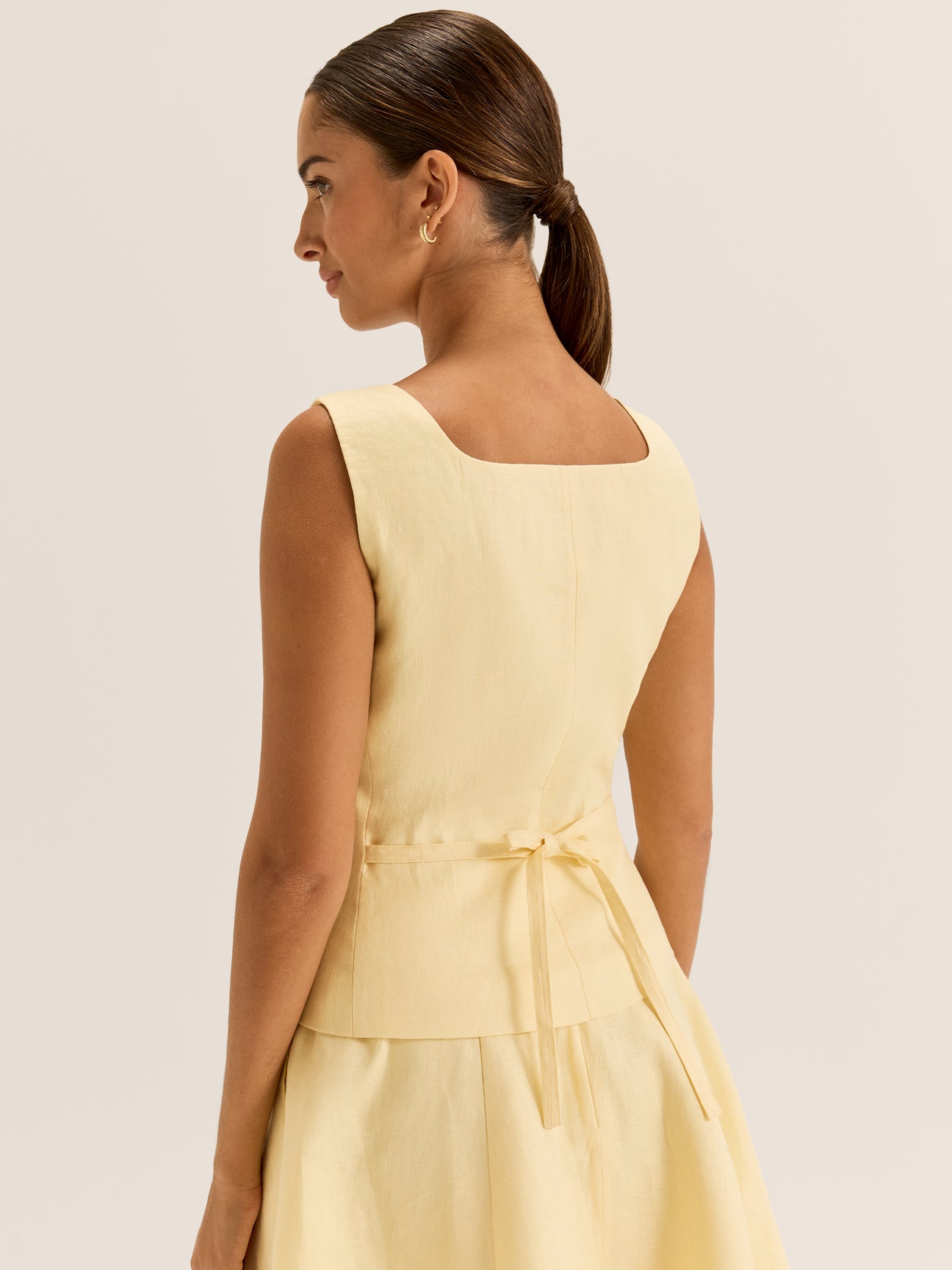 Norah Vest