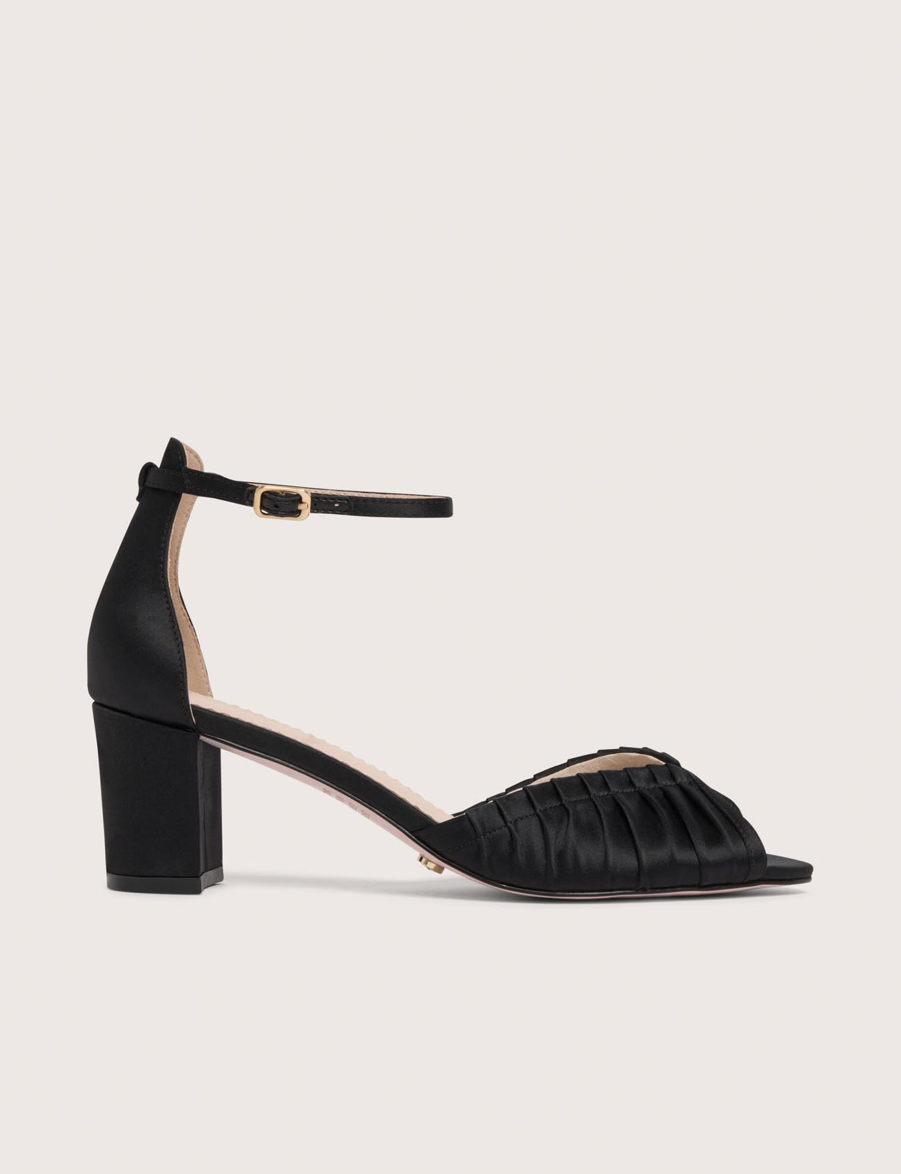 Yvie Heel