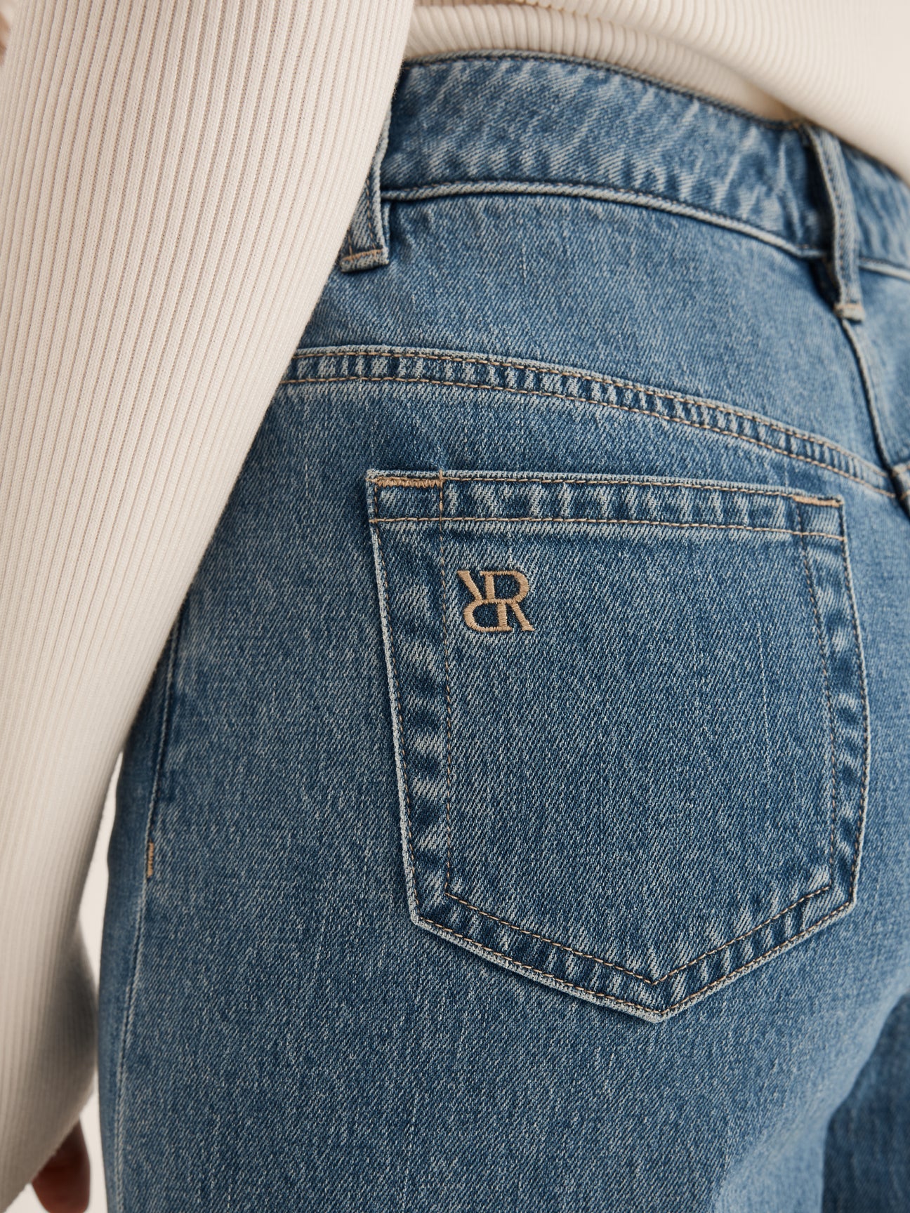 Isla Crop Jean