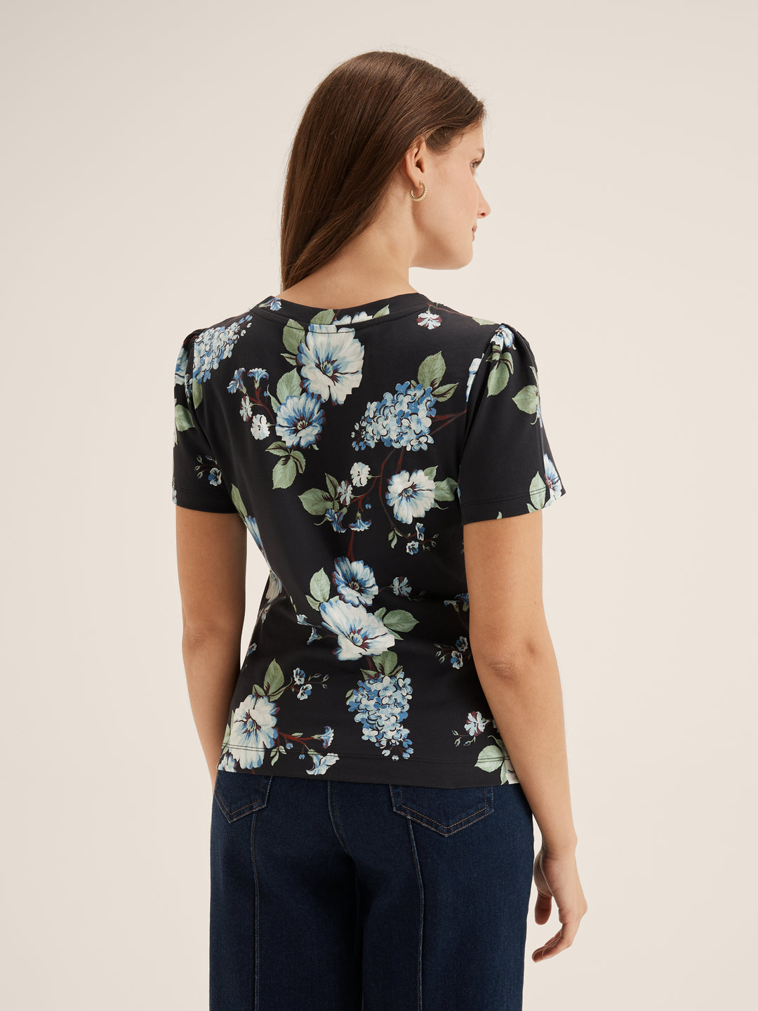 Appolonia Tee