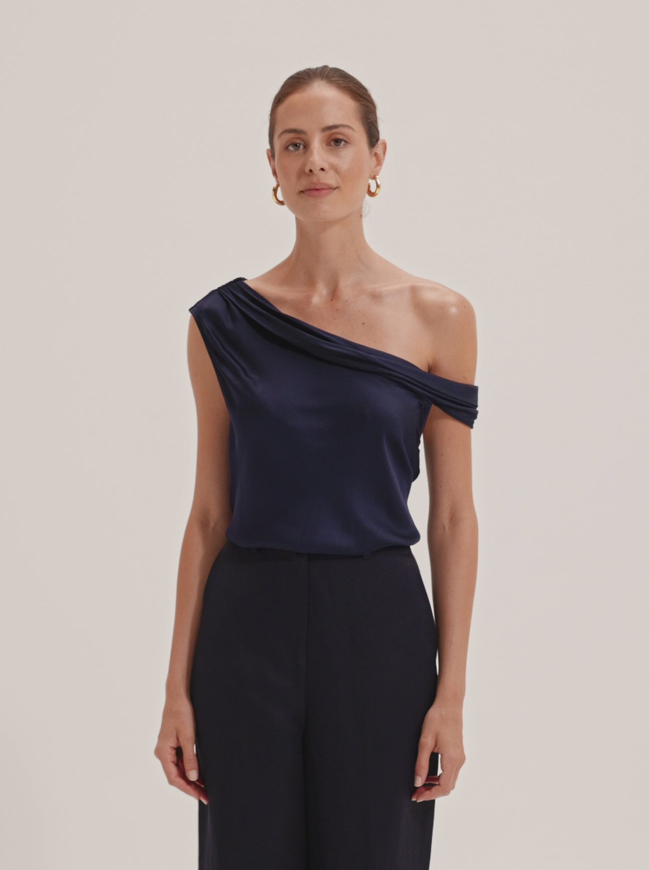 Astor Top
