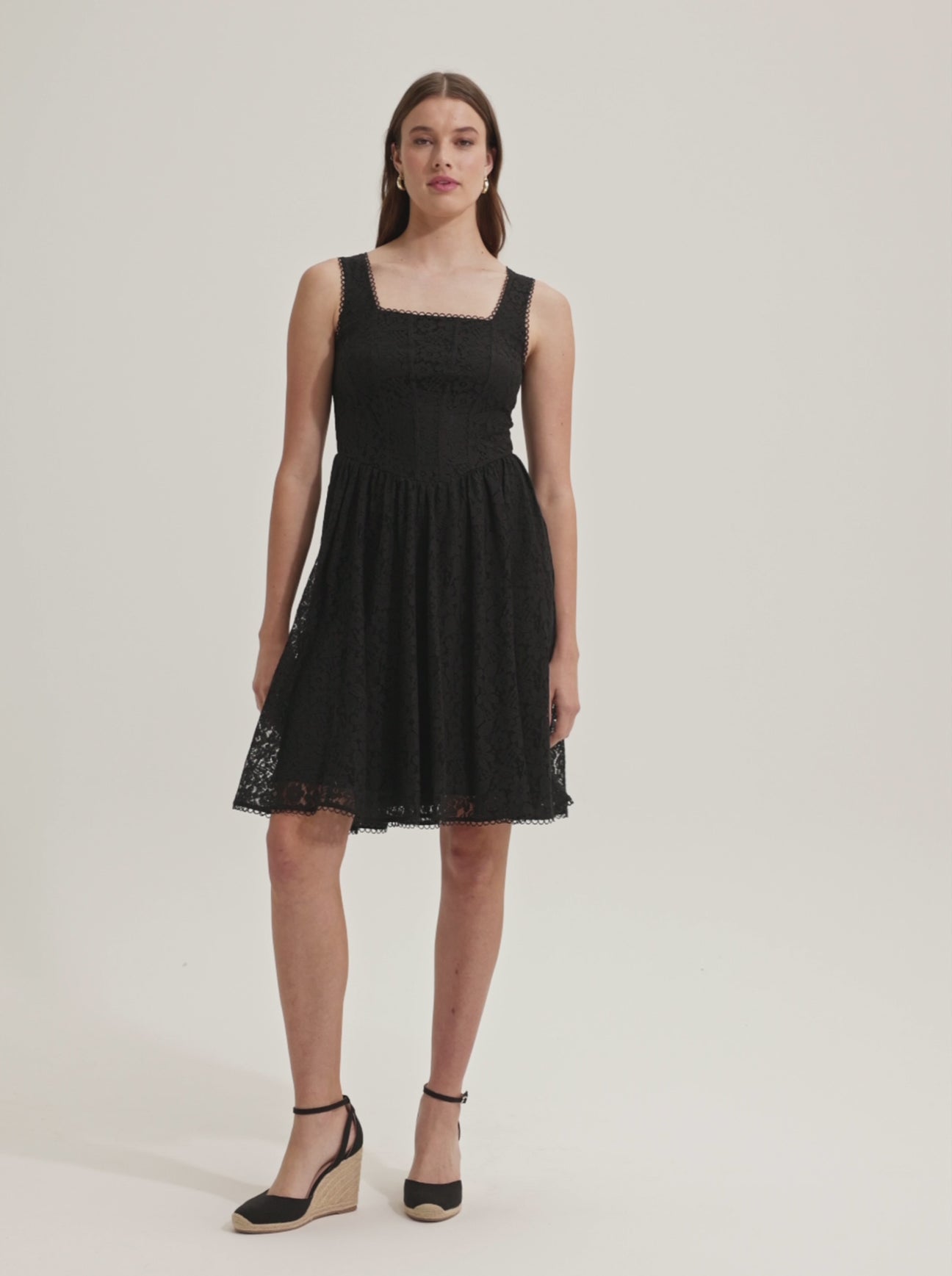 Jolie Lace Dress